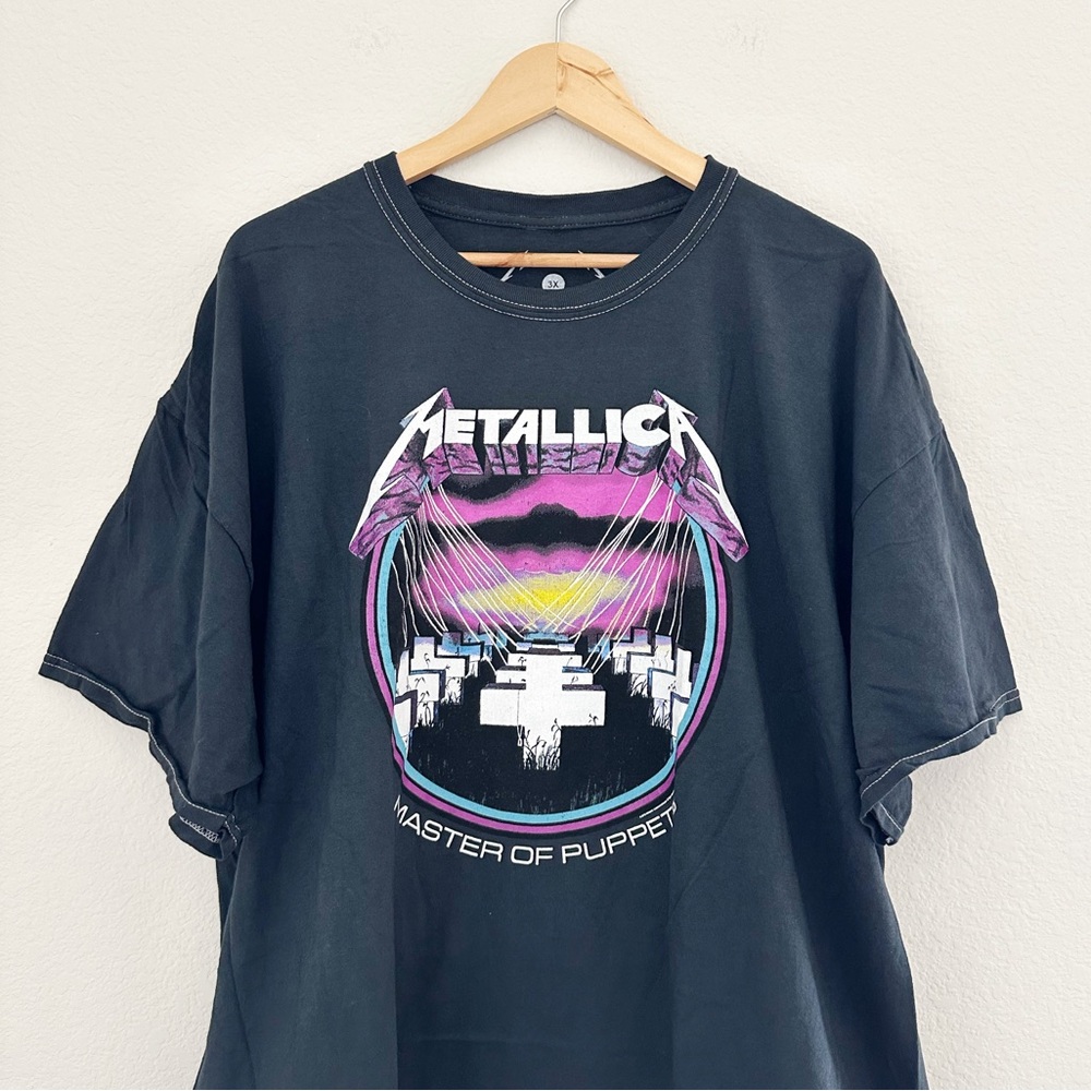 NEW Metallica Master of Puppets Graphic Tee - Picture 4 of 6